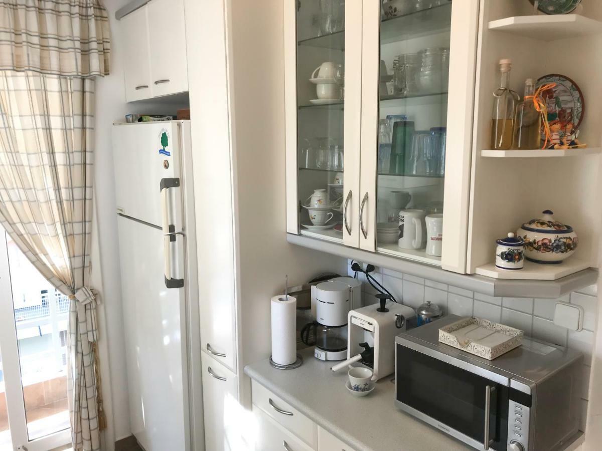 Kerry'S Cosy Apartment Вари Экстерьер фото